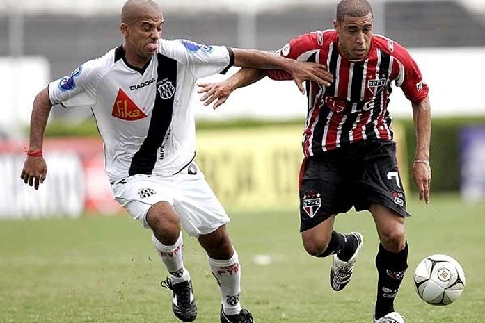 Ponte Preta faz o último treino nesta terça-feira antes da estréia