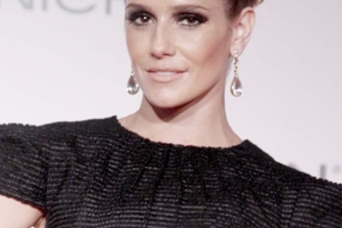 Ainda acredito no amor e no casamento, confessa Deborah Secco