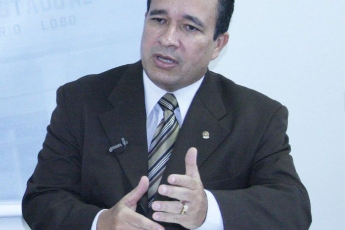 Promotor Max Martins