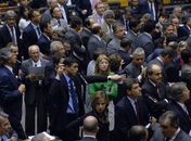 Deputados aprovam projeto que permite candidatura de quem teve contas rejeitadas