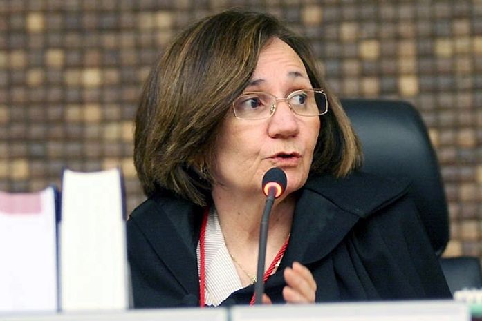 Presença de potencial lesão à ordem e economia públicas fundamentou decisão