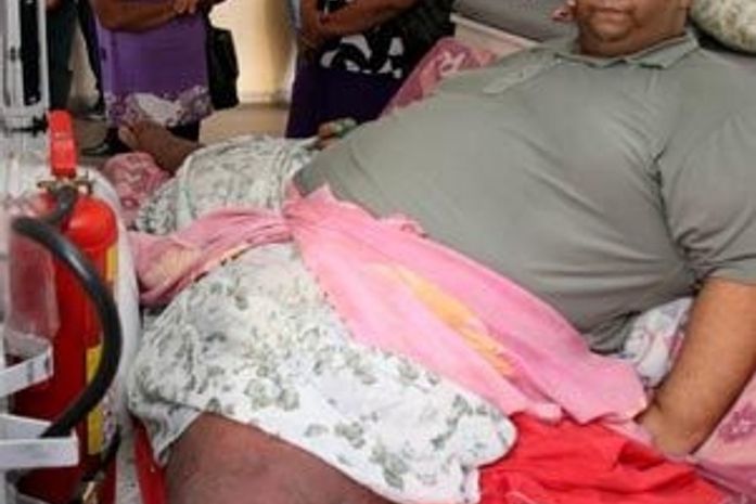 Homem com 300 kg é resgatado por bombeiros em GO