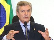 Presidente do PTB anuncia que marchará com Serra mas libera Collor para apoiar Dilma