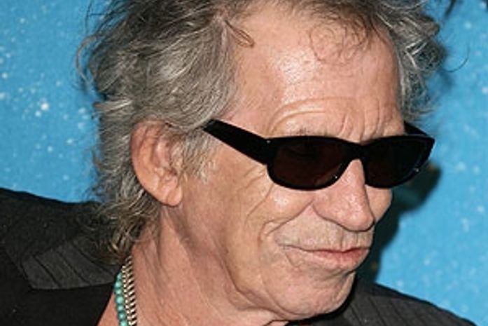 Keith Richards promete autobiografia para outubro