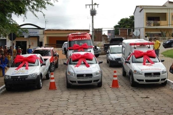 Coruripe comemora 118 anos de emancipação política com entrega de ambulância