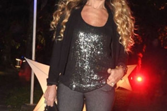 Elba Ramalho começa tratamento preventivo contra câncer no seio