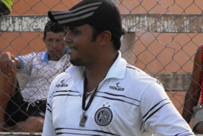 Presidente do ASA confirma saída do preparador físico Victor Albuquerque