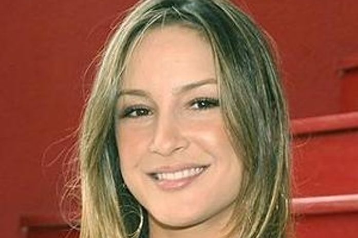 Claudia Leitte representará o Brasil no disco oficial da Copa do Mundo