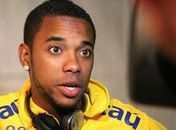 Milan negocia com Manchester City para ter Robinho, diz jornal inglês