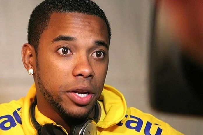 Milan negocia com Manchester City para ter Robinho, diz jornal inglês