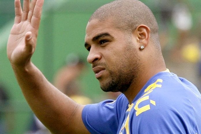 VÍDEO:Fim do Império: Adriano está fora do Flamengo e com um pé no Roma