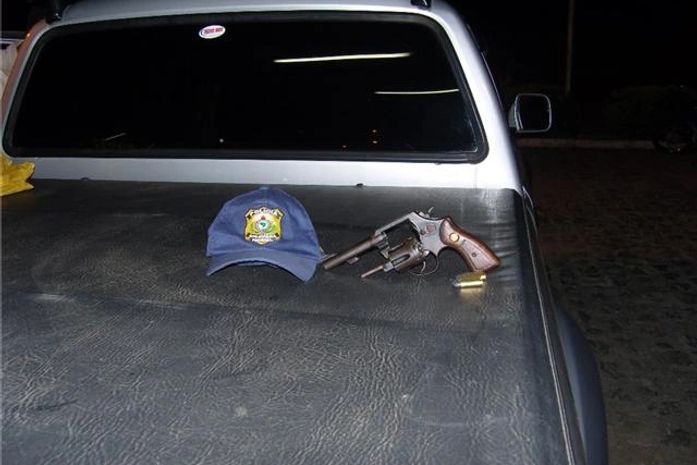 Um motorista foi detido por porte ilegal de armas