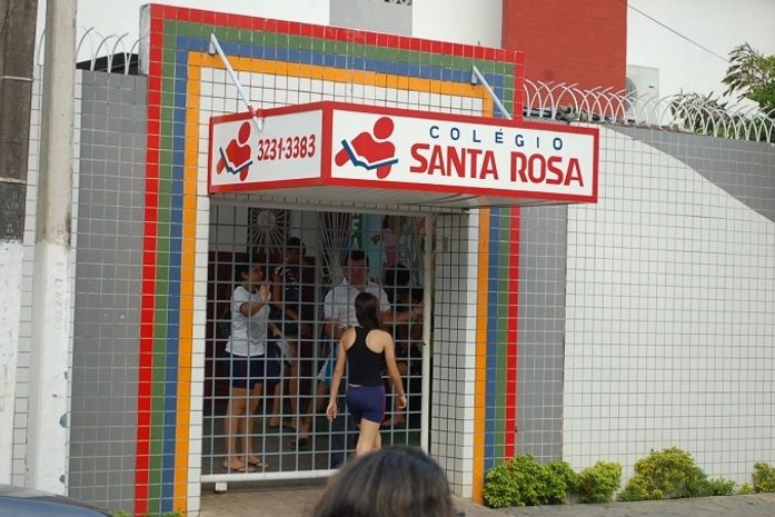 Fachada do Colégio Santa Rosa