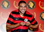 Vídeo:Adriano pede liberação imediata do Fla para agilizar acerto com Roma