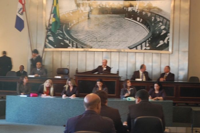 Deputado sugere realização de "mutirão" para apreciar projetos de lei