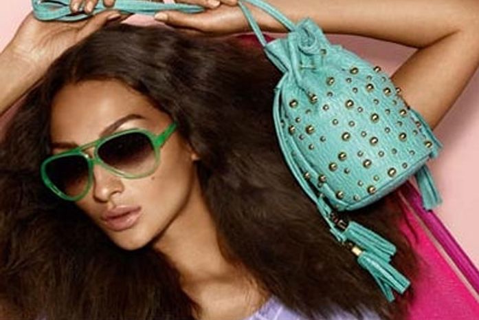 Bruna Tenório para Santa Lolla