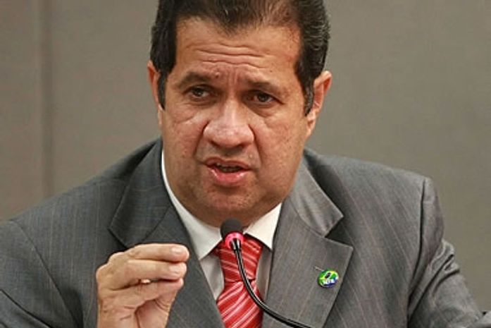 Estado demais facilita a corrupção. É disso que o PT gosta!