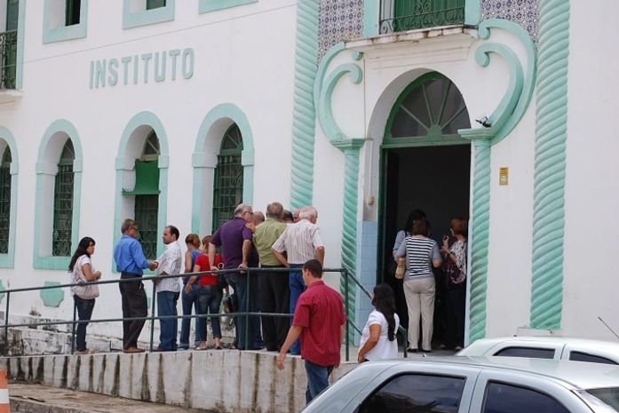 Sergipano é assassinado a tiros na porta da casa da mãe na Massagueira