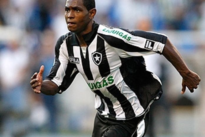 Com quem ele acerta?Fla desiste de Emerson e disputa Jobson com o Botafogo