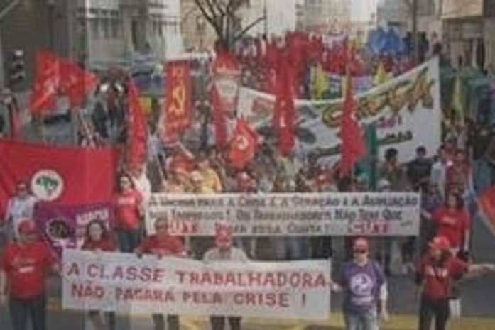 PSDB e DEM entrarão com ação contra Centrais Sindicais por usar imposto sindical em Campanha