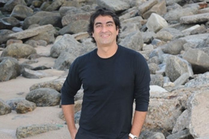 Zeca Camargo é o apresentador do reality