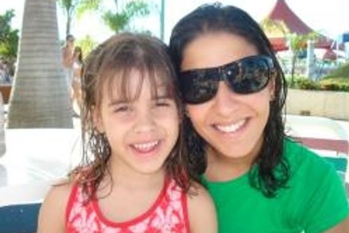 Mãe de Isabella pede R$ 100 mil de indenização por livro de Sanguinetti