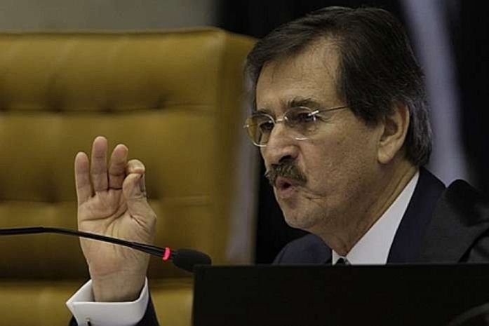 Populismo e empate no STF