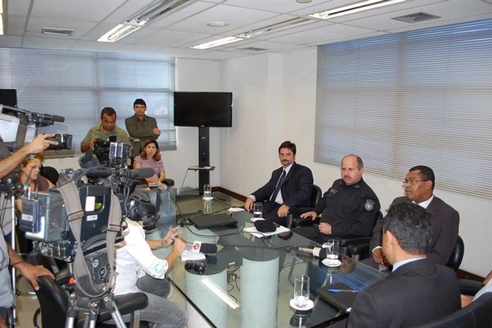 Alemães "adotam" brasileiro Cacau e falam em orgulho