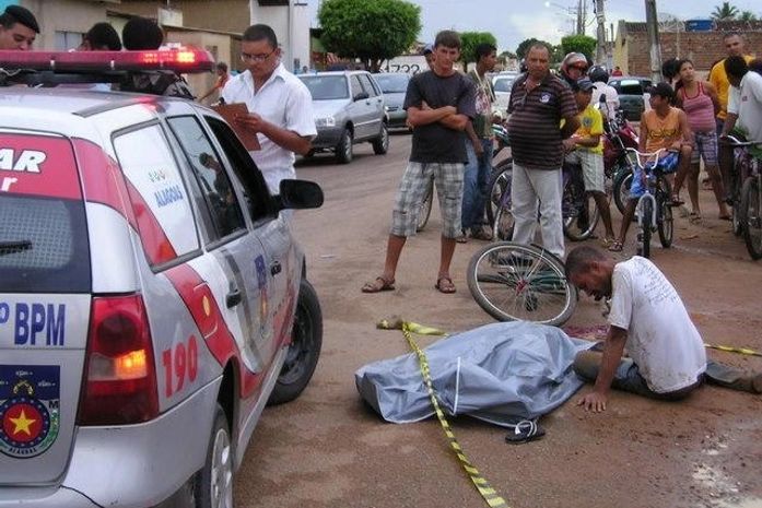 Agricultor morre atropelado por carreta. Motorista fugiu sem prestar socorro