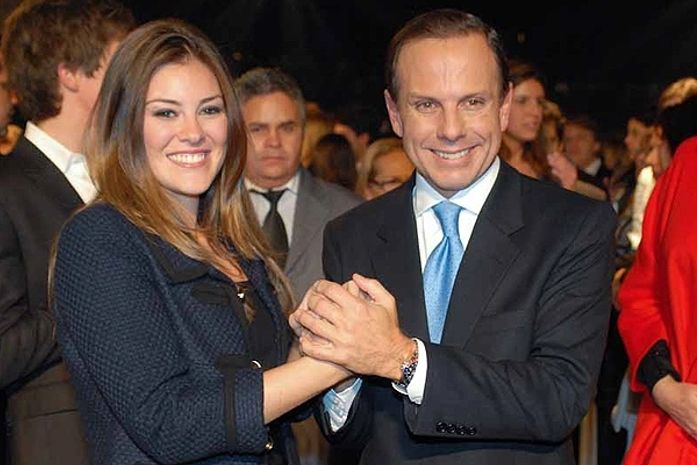 Samara Schuch vence O Aprendiz Universitário e fatura R$ 1 Milhão