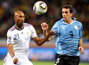 Com pouca ousadia e muitos erros, França e Uruguai se arrastam no 0 a 0