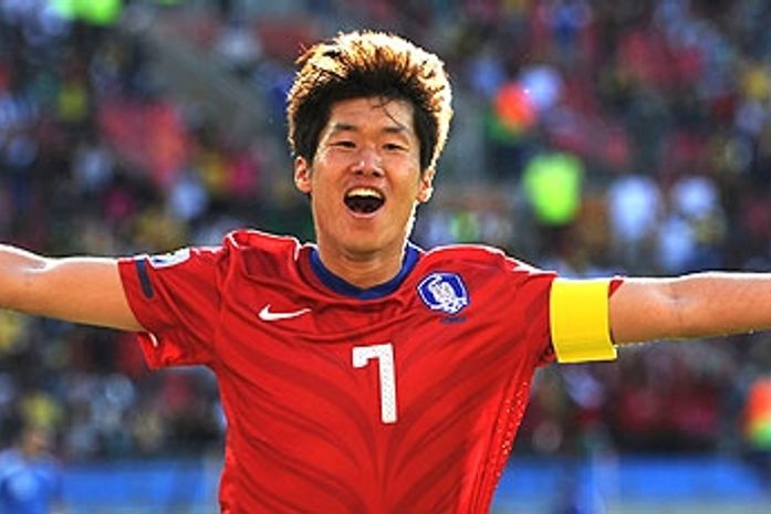 Coreia do Sul bate o tambor, domina os gregos e vence sem sustos: 2 a 0