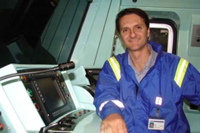 Joni Menoni sofre por não conseguir assistir jogos da seleção brasileira