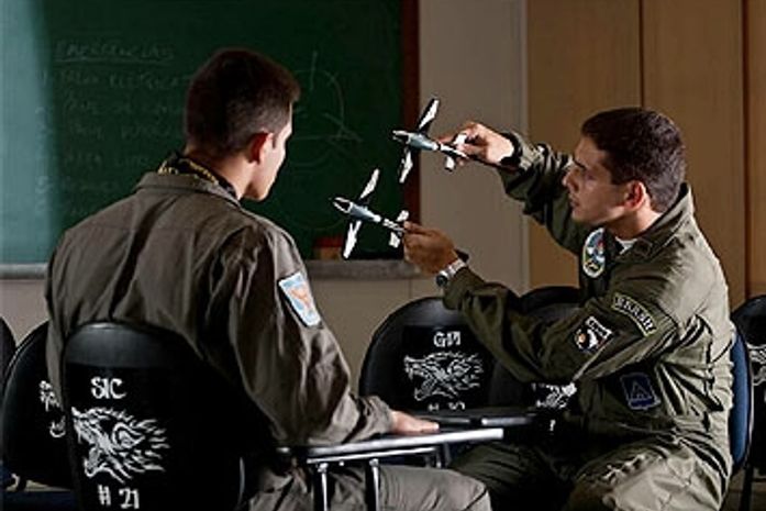 Forças Armadas Brasileiras oferecem mais de 2 mil vagas