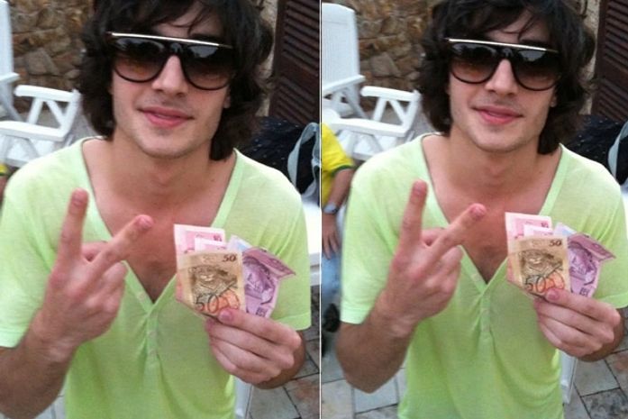 Fiuk com a bolada que ganhou acertando o placar do jogo