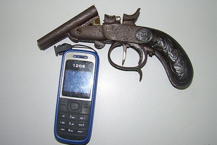 Pistola tipo garrucha calibre 32 