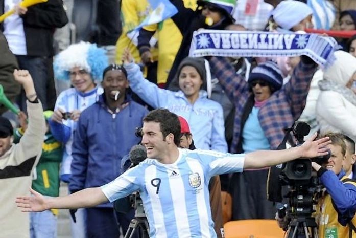 Com 3 de Higuaín, Argentina atropela Coreia do Sul e fica perto de vaga