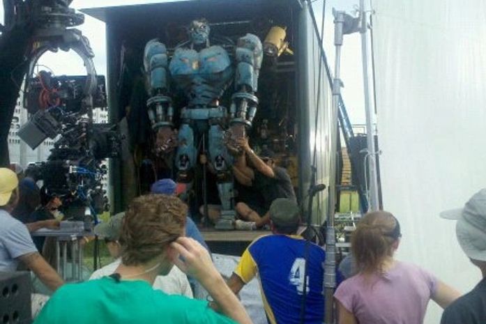 Novo robô do filme Transformers é divulgado