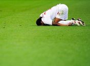 Sob vaias, Inglaterra empata de novo e vê vaga ameaçada