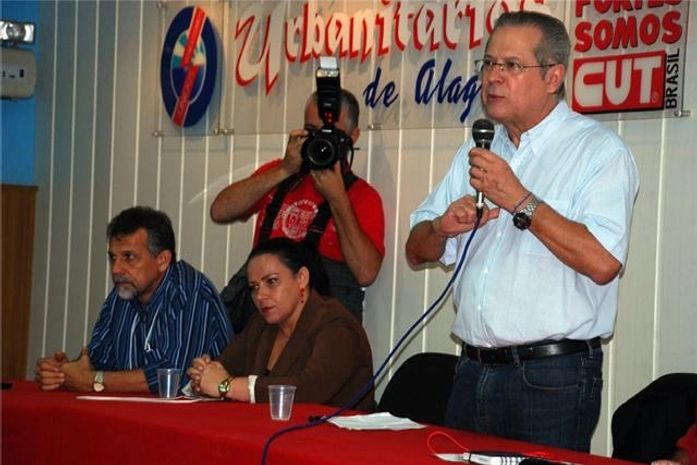 O candidato do PT é Lessa, mas Collor é importante para Dilma, diz José Dirceu