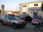 Quadrilha assalta caminhão de gás e atira em ajudante