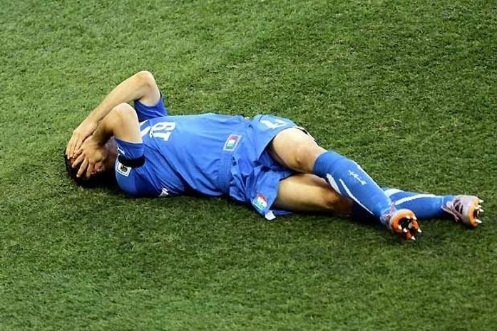 Itália dá vexame, empata com N. Zelândia e vê vaga ameaçada