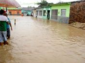 Chuva alagou ruas de cidades alagoanas