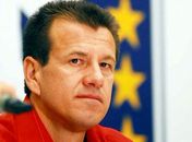 Xingamentos de Dunga podem render punição ao técnico brasileiro na Copa