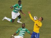 Maradona classifica como "tragicômico" sorriso de árbitro