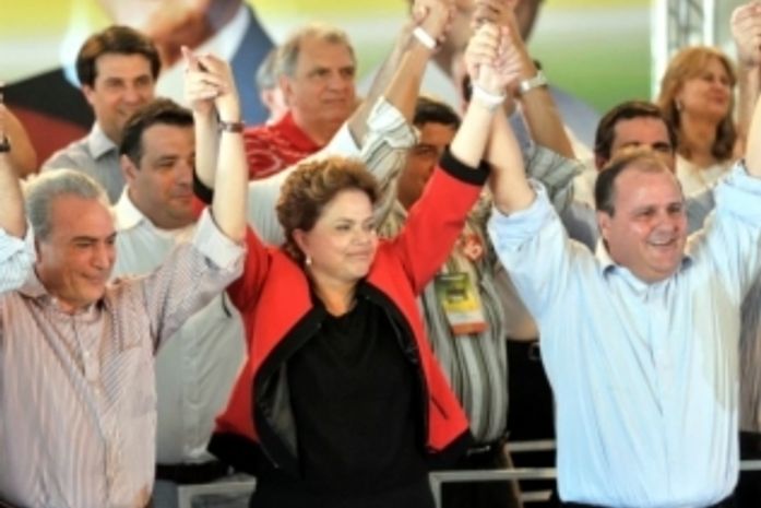 'Tenho experiência na administração', diz Dilma