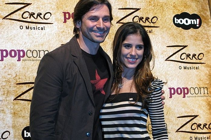 Musical é adaptação de livro de Isabel Allende; orquestra toca canções do Gipsy Kings