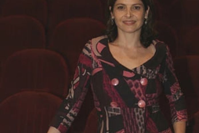 Cirurgia de Drica Moraes é adiada para quarta-feira
