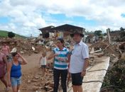 Marcos Santos entrega donativos aos desabrigados de Branquinha‏
