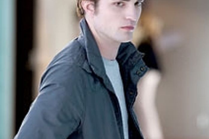 Robert Pattinson de' Crepúsculo' é parente distante de Drácula